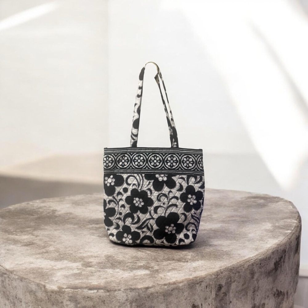 Vera Bradley Floral Black and White Tote Bag. Excellent Condition